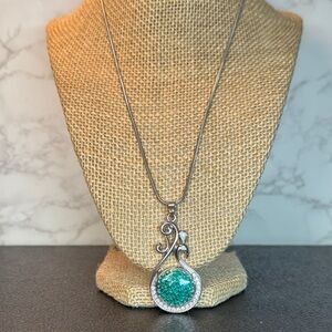 Loveglisten Silvertone Snap Peacock Pendant Necklace with Green 20mm Snap